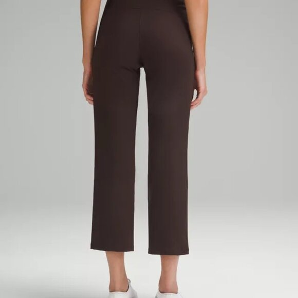Lululemon Smooth Fit Pull-On High Rise Cropped Pant in Espresso - NWT - Picture 2 of 3